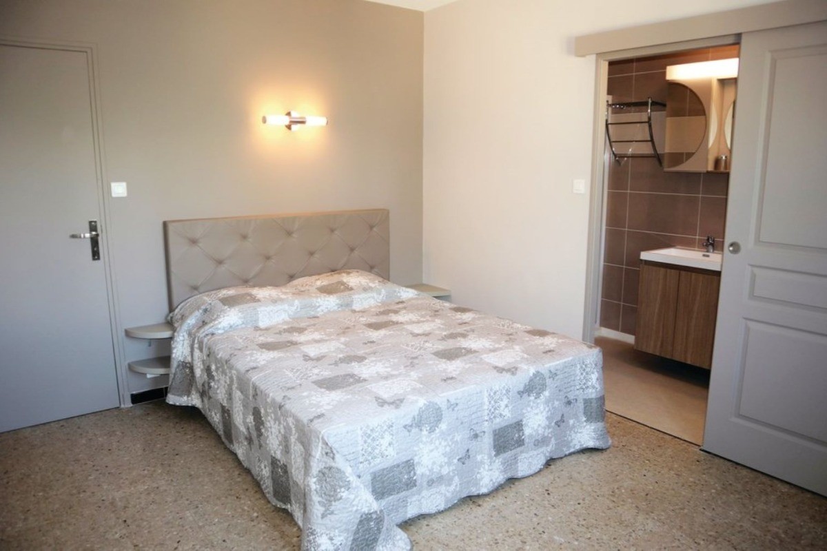 Photo n° 17 de la location