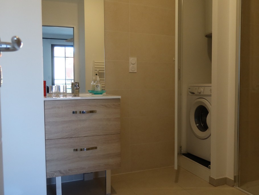 Salle de bain vue 1