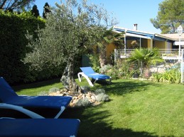 jardin privé, clos.