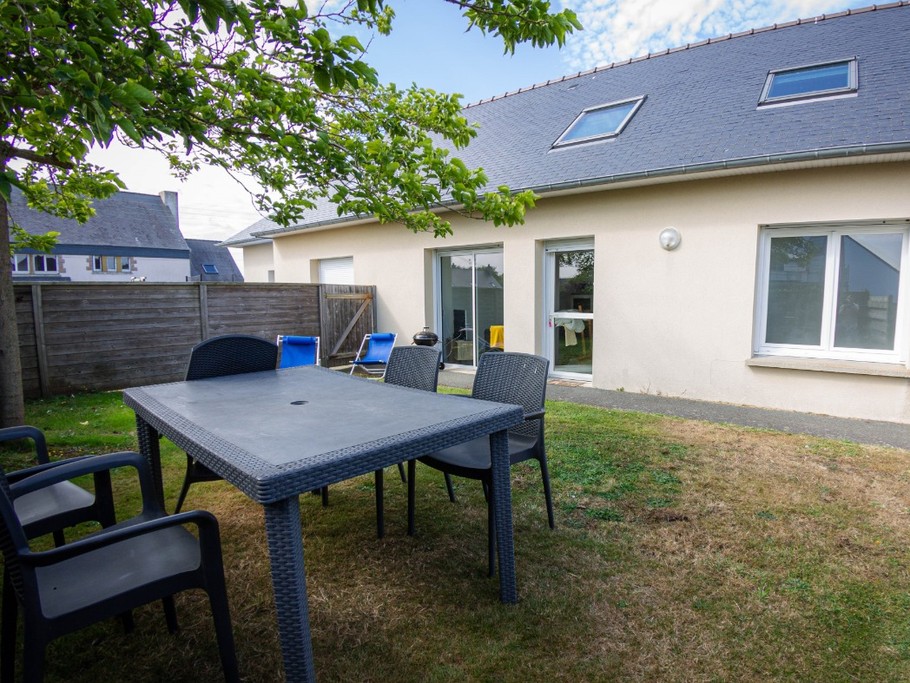 Clévacances -MAISON POUR 4 PERSONNES IDÉALEMENT SITUÉE PRES DE LA MER entre PERROS- GUIREC ET PAIMPOL - COTES D'ARMOR - BRETAGNE - extérieur.