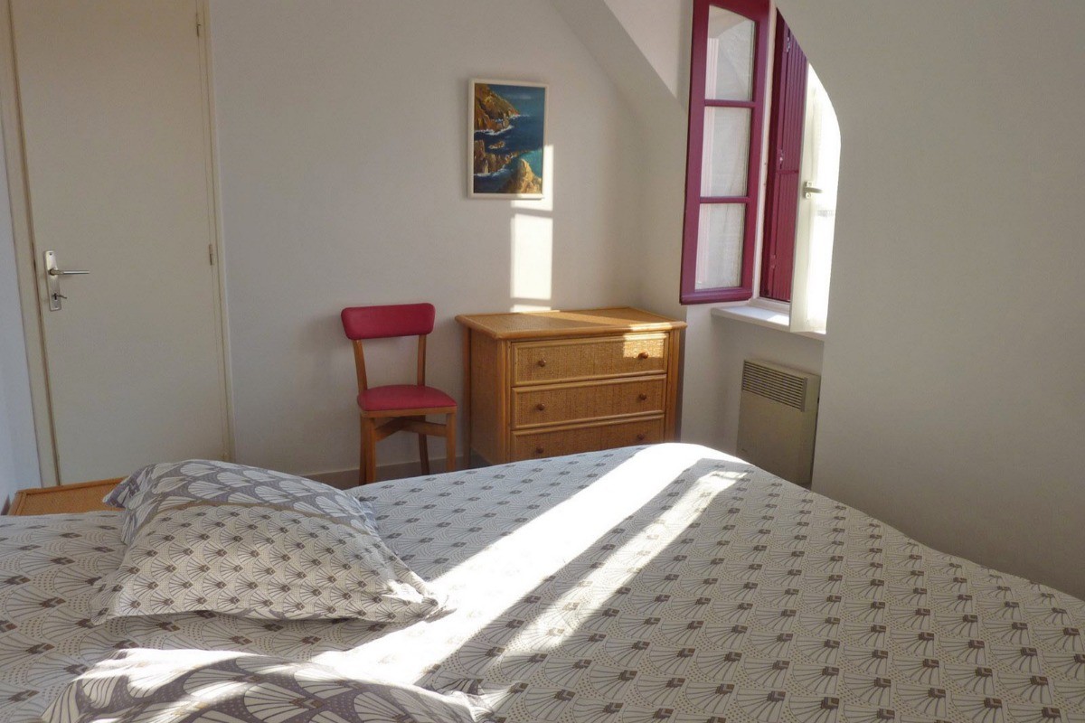 Chambre 2 : un lit de 140