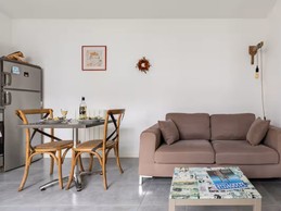 TRIBORD holiday home with private courtyard and car park for 2 people in St Denis d'Oléron, Charente-Maritime