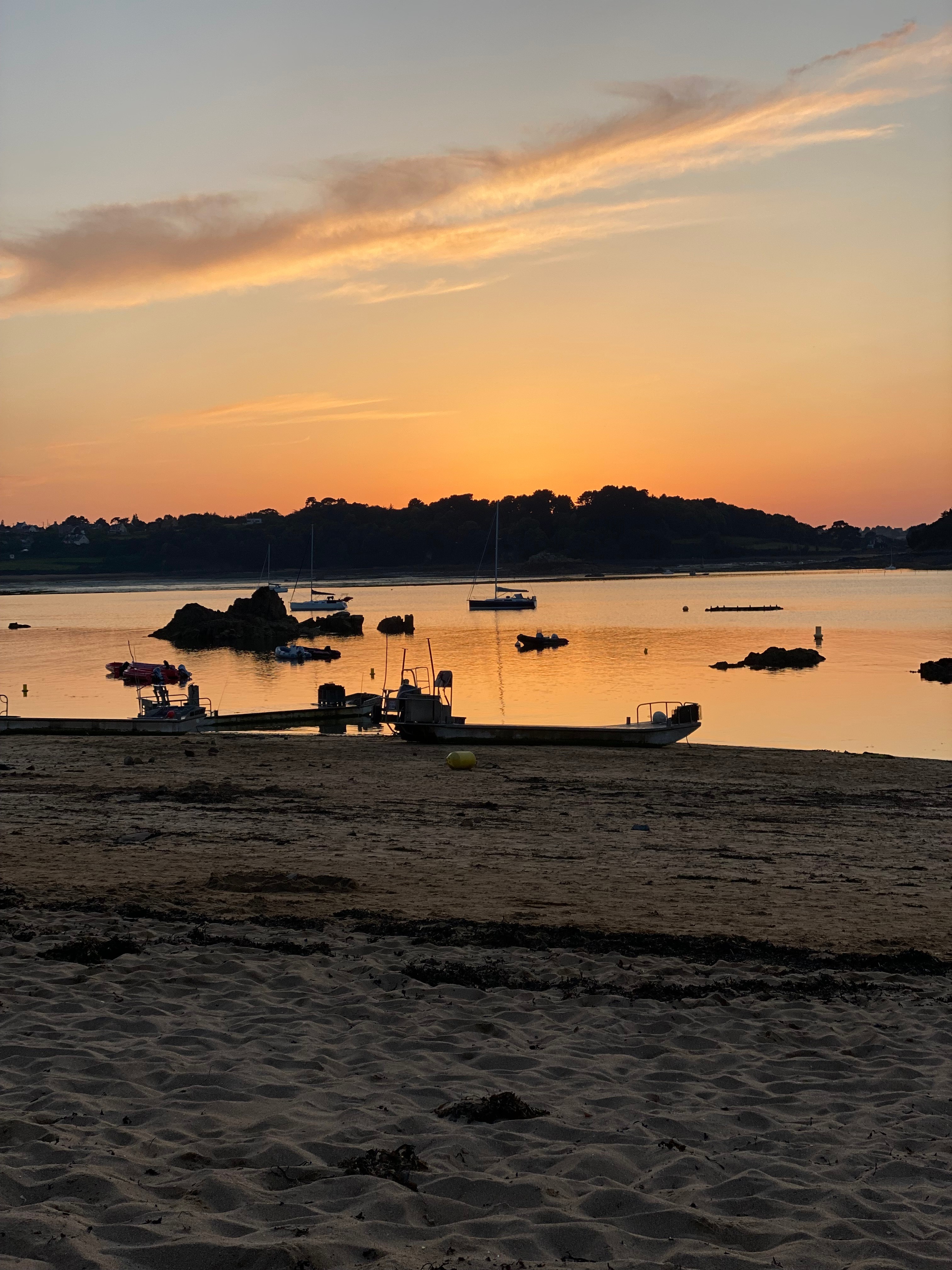 Plage Roch ir Loguivy de la mer