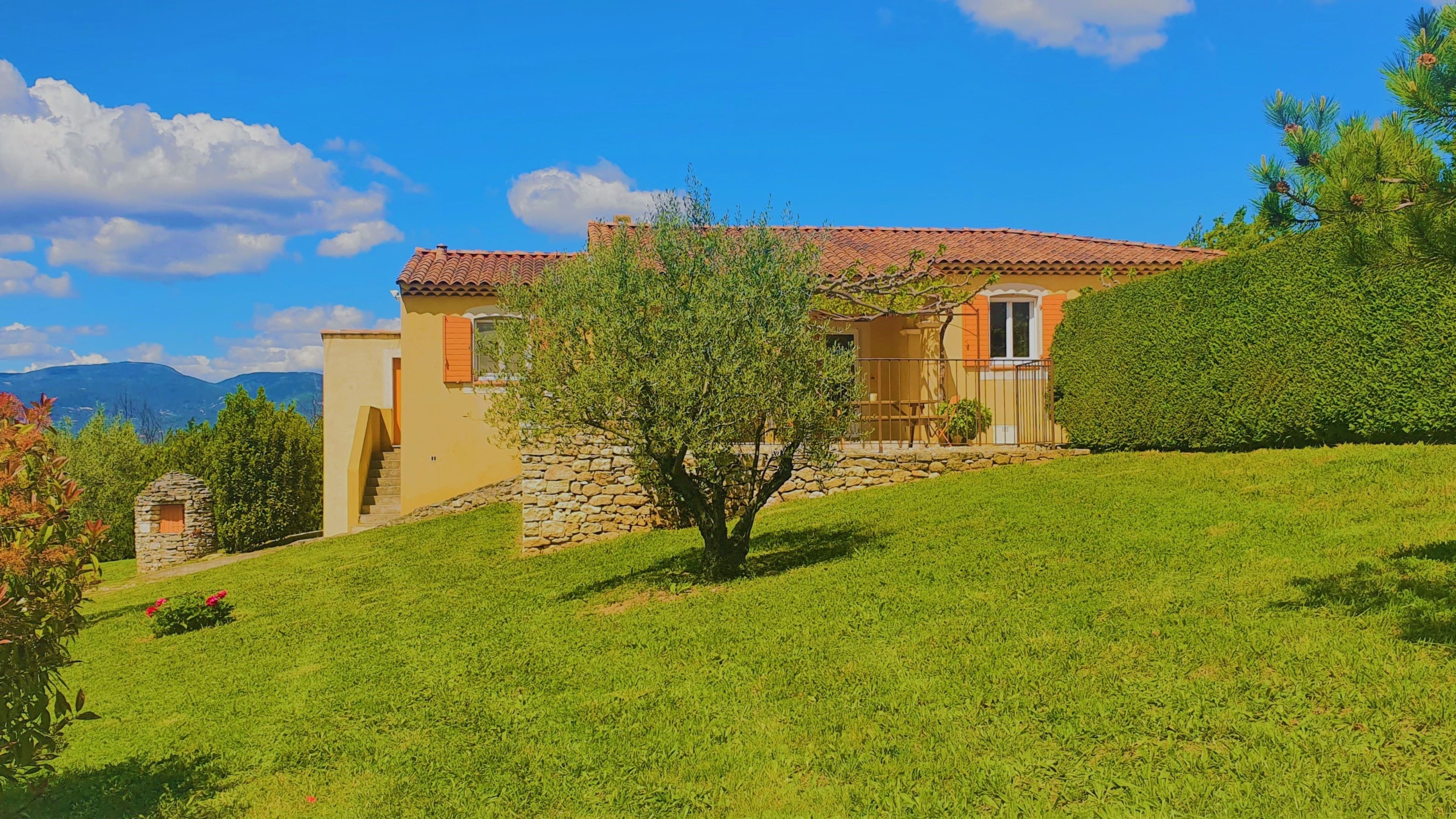 LES LUMIGNONS - LUBERON - Meublé de Tourisme 3 Etoiles