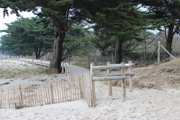 LE SENTIER COTIER A BEG LANN