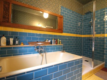 Salle de bain partagée - Chambre "La Lisière", la maison de Marie