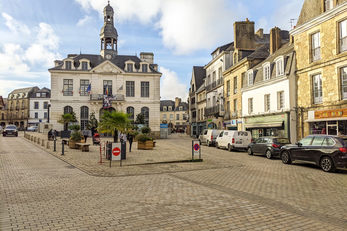 Auray