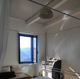 Vue sur chaîne de montagnes