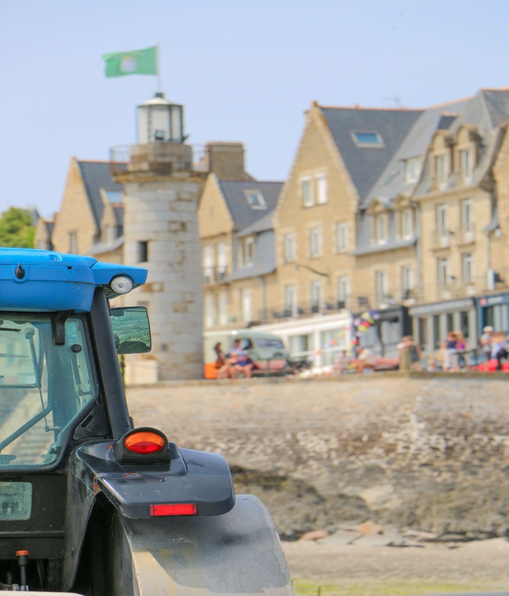 Tour à Feu sur le Port de la Houle à Cancale