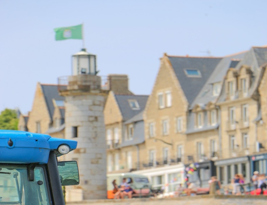 Tour à Feu sur le Port de la Houle à Cancale