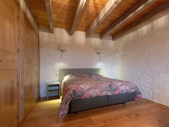 Etage 1: Chambre 1 avec lit 160 x 200