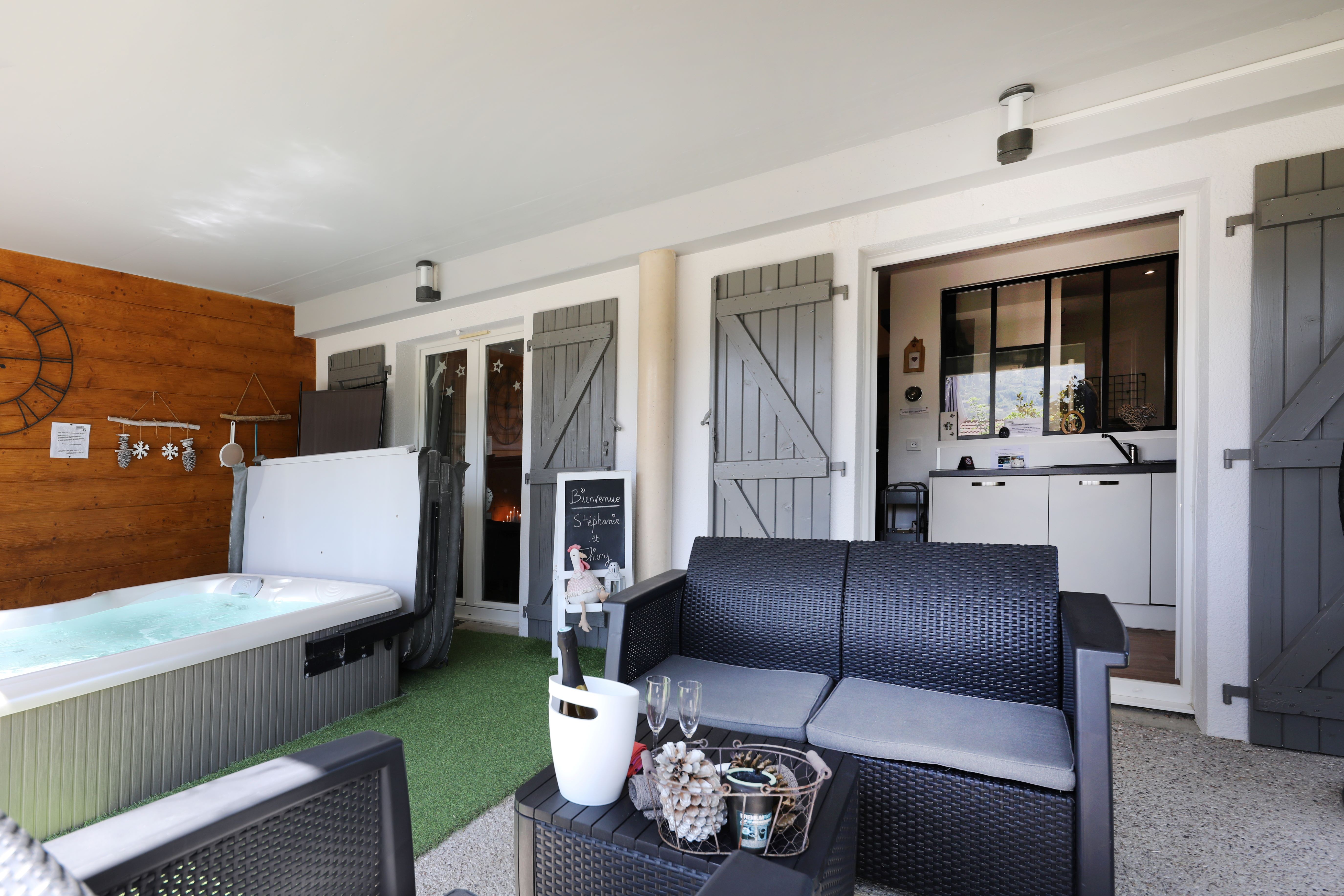 Terrasse - Chambre d'hôtes Cocoon Le Nid Cosy d'Isa