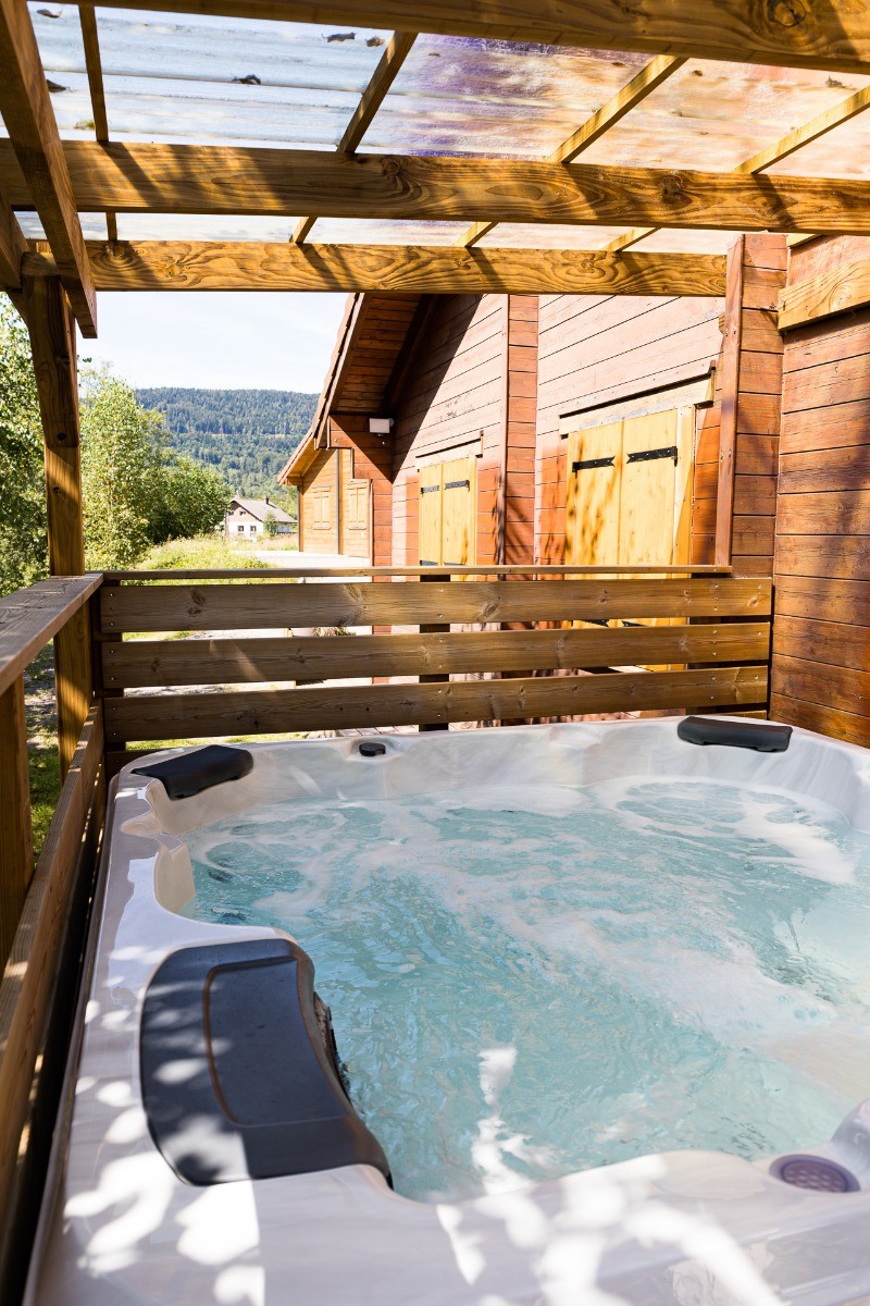 Spa extérieur - Chalet des Sources
