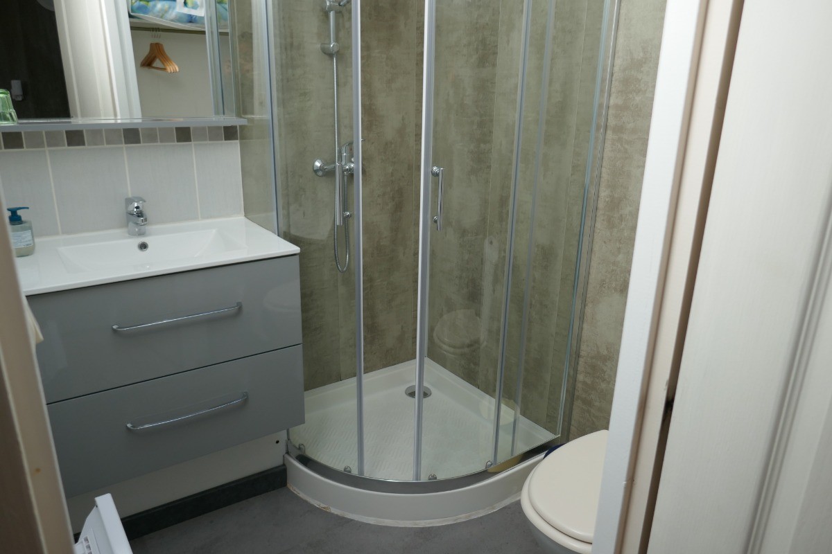 Salle d'eau à l'étage