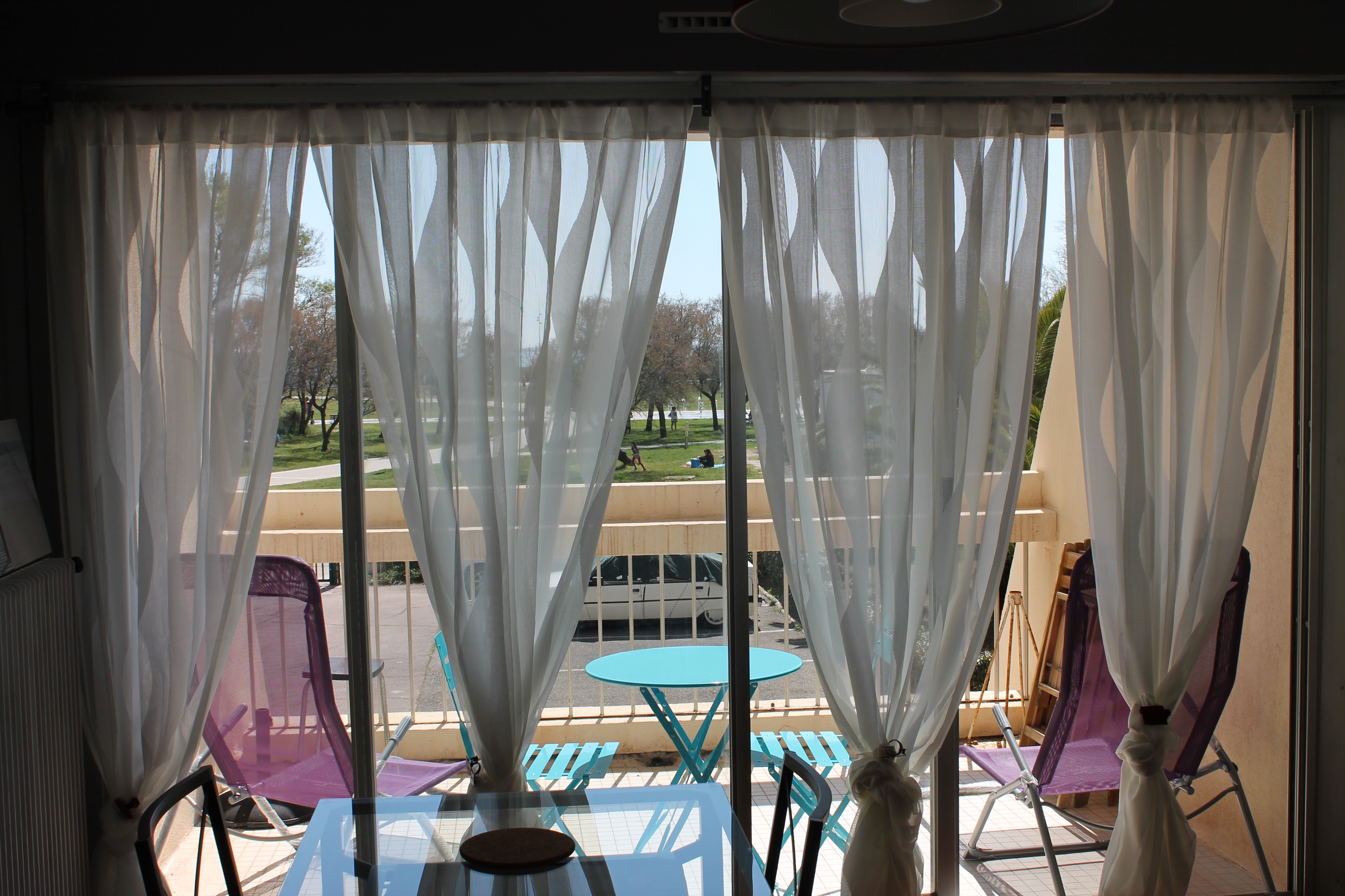 A quiet, well-maintained residential complex, close to the shops, the harbour and the beaches of La Grande-Motte.