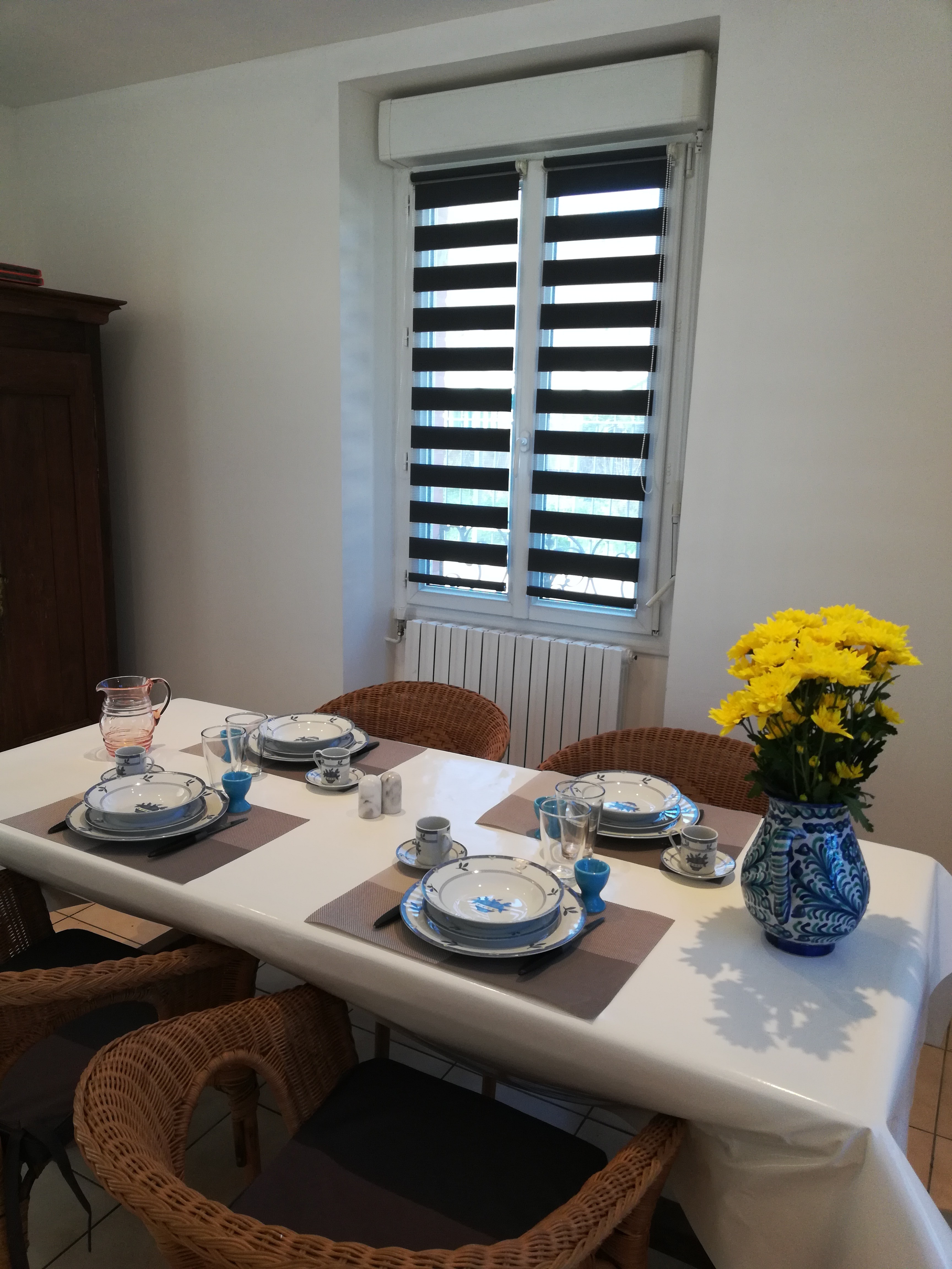 Cuisine toute équipée avec un espace pour vos repas