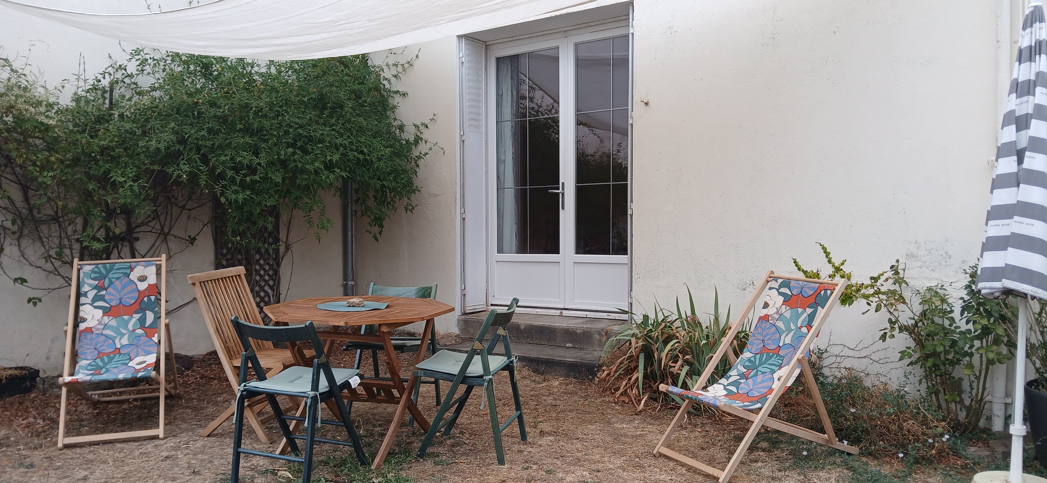 Gîte de la Cascade, 2-4 pers., La Cellette (Creuse) : La Terrasse