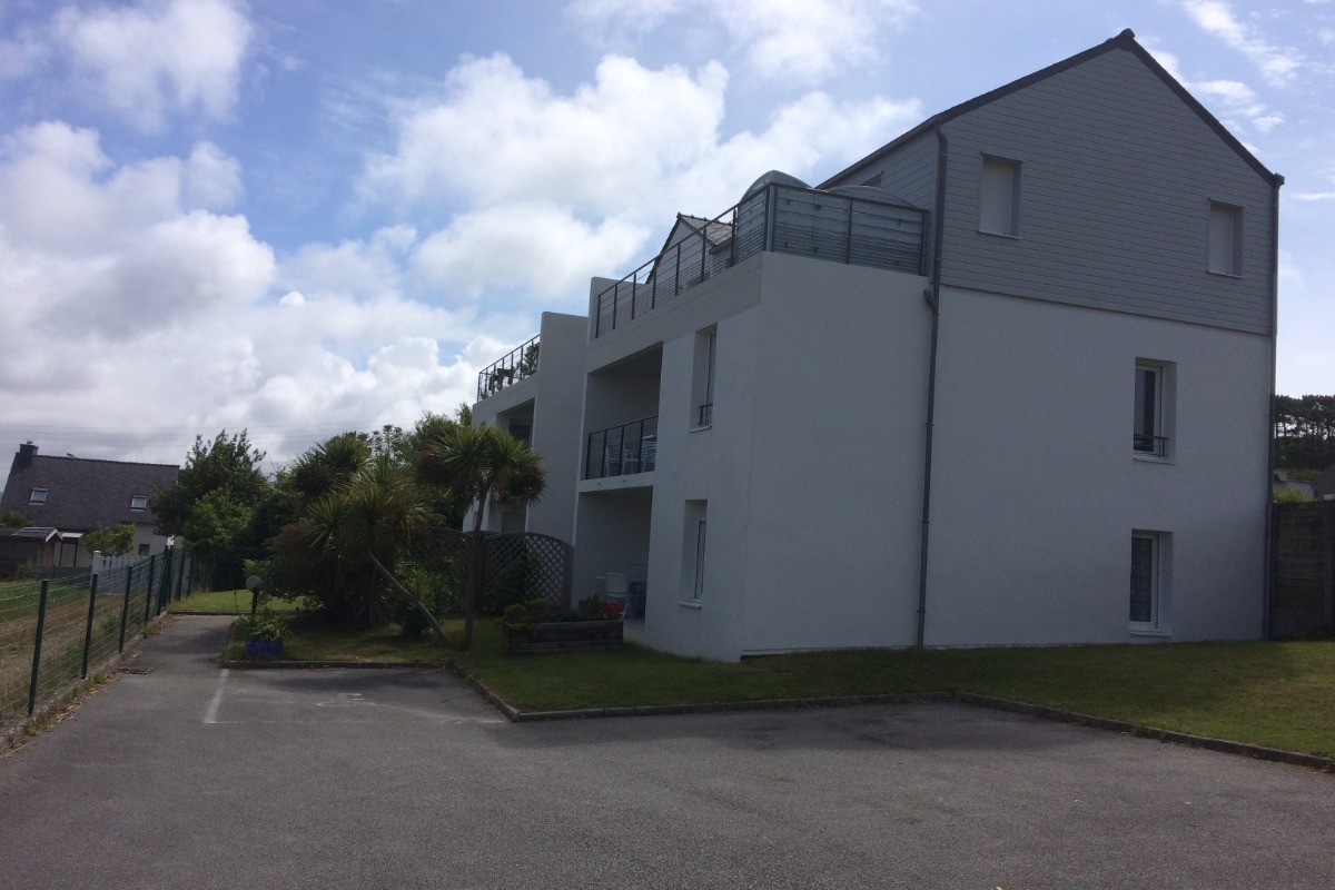 Résidense trés calme avec place de parking réservée  à l'appartement