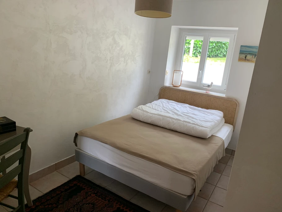 RDC - Chambre avec 1 lit 140