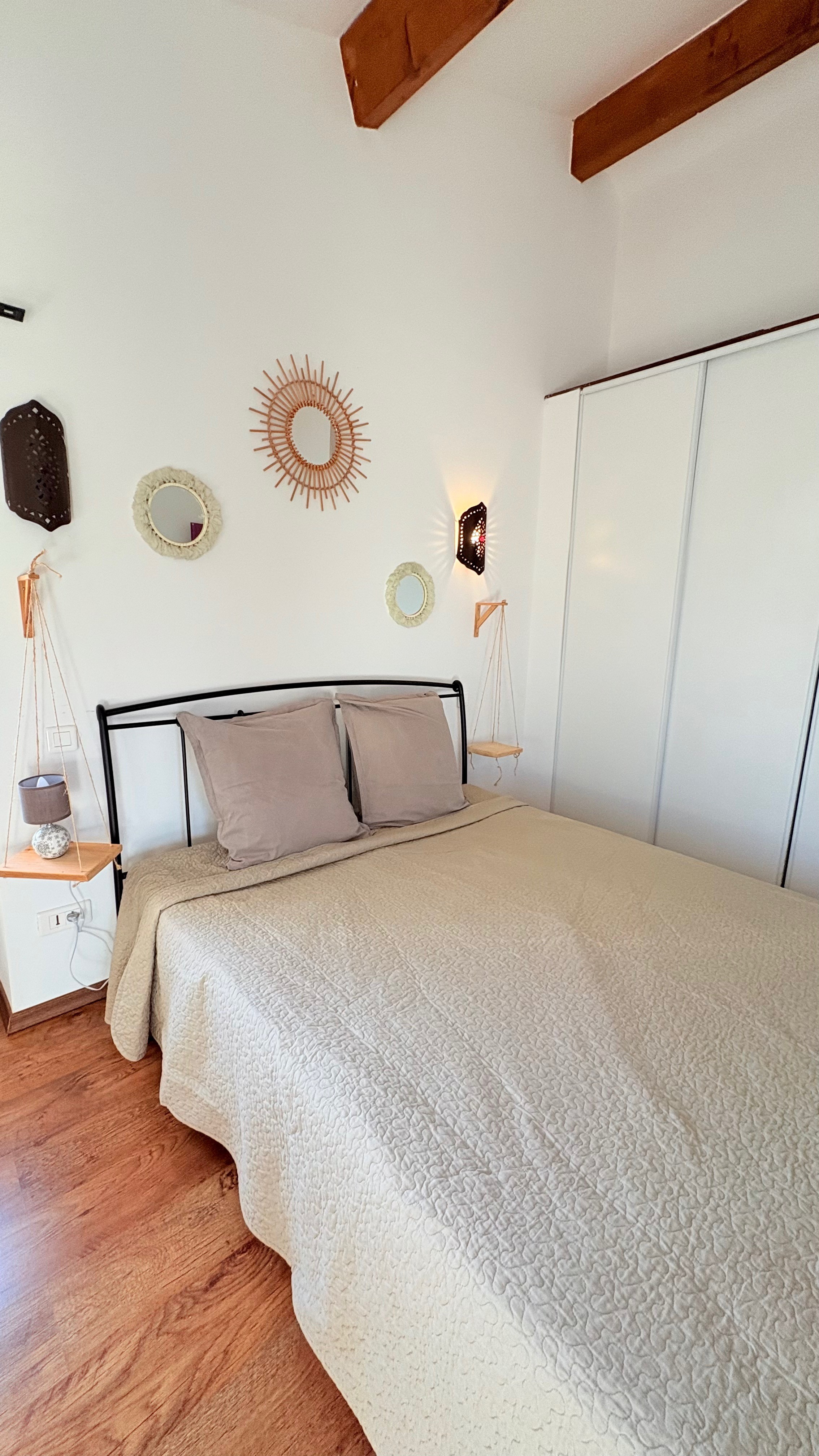 1 chambre (1 lit 160x200)