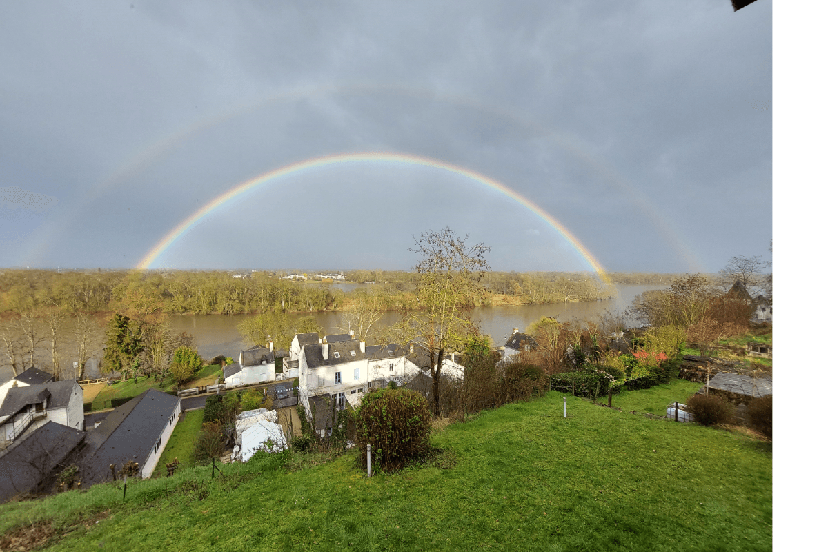 Un double arc en ciel depuis la terrasse