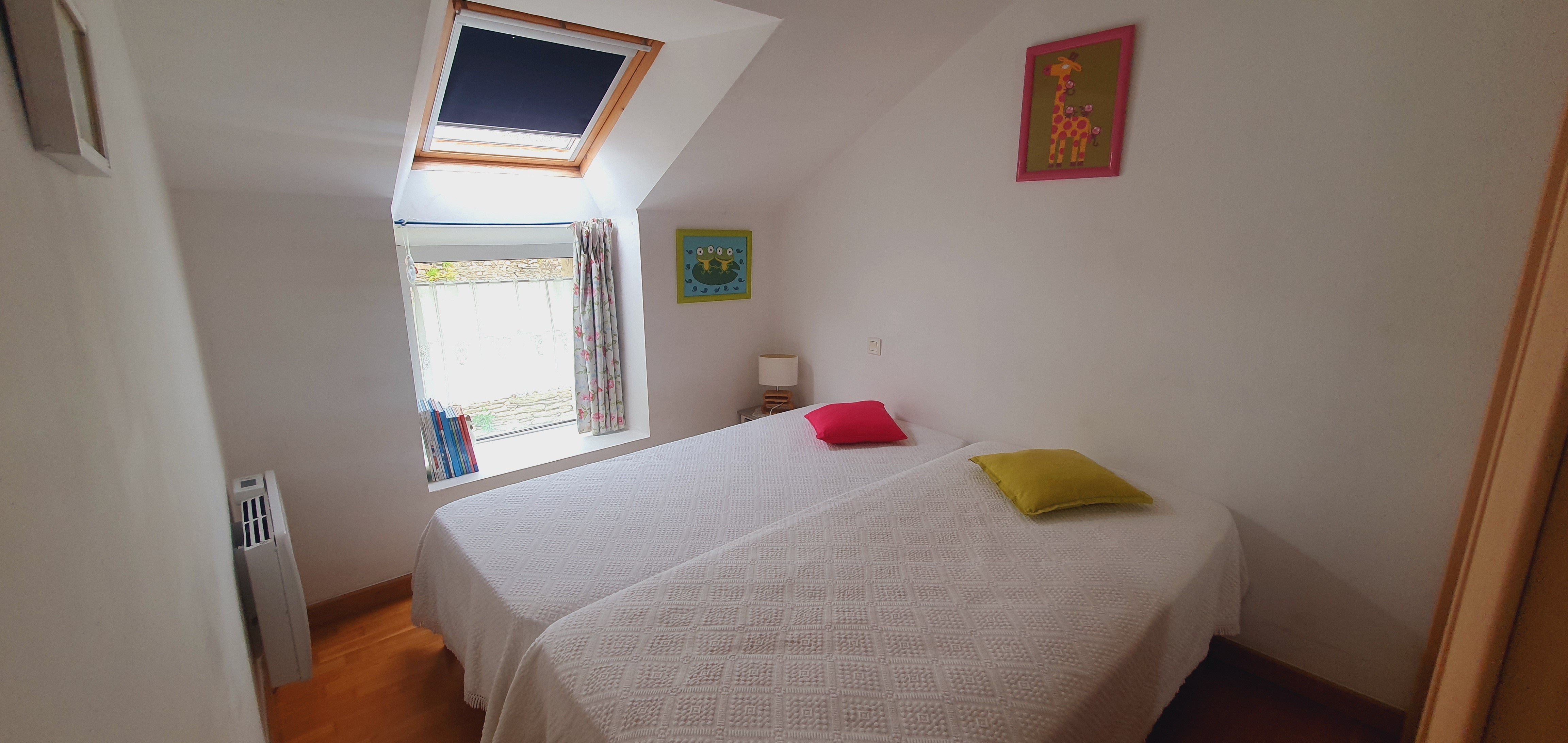 Chambre 2 - 2 lits simples