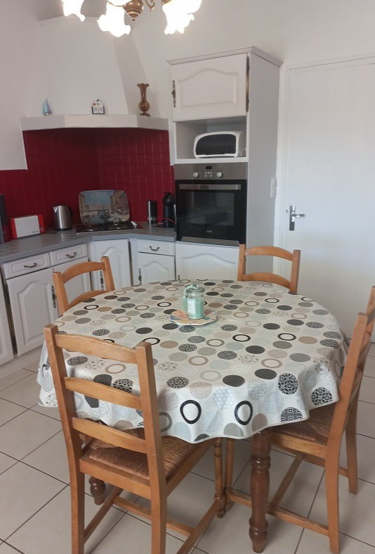Clévacances - VILLA POUR 6 PERSONNES - VUE MER  - 5 MINUTES D'UN SITE MAGNIFIQUE - LANMODEZ
