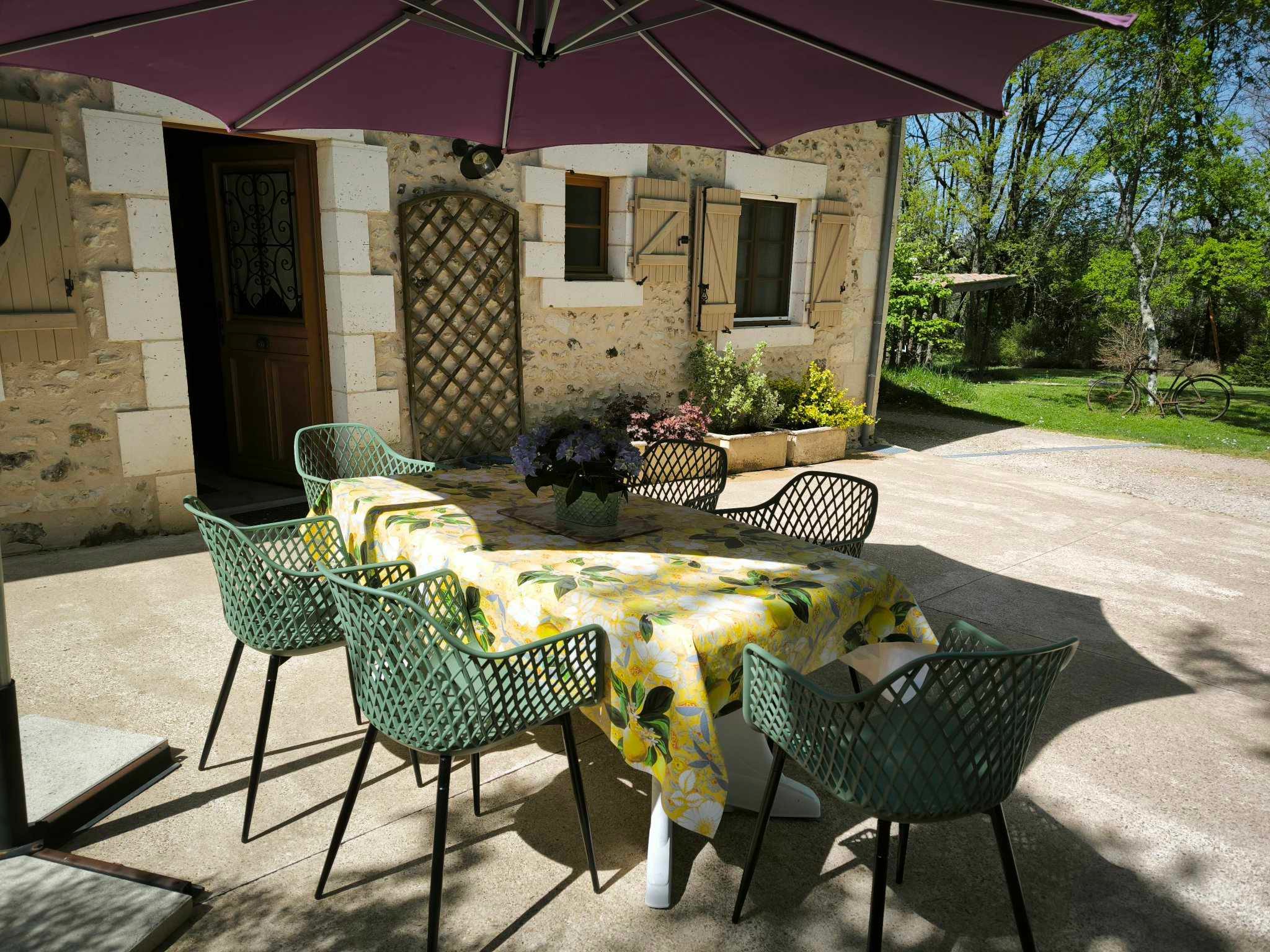 terrasse devant le gite