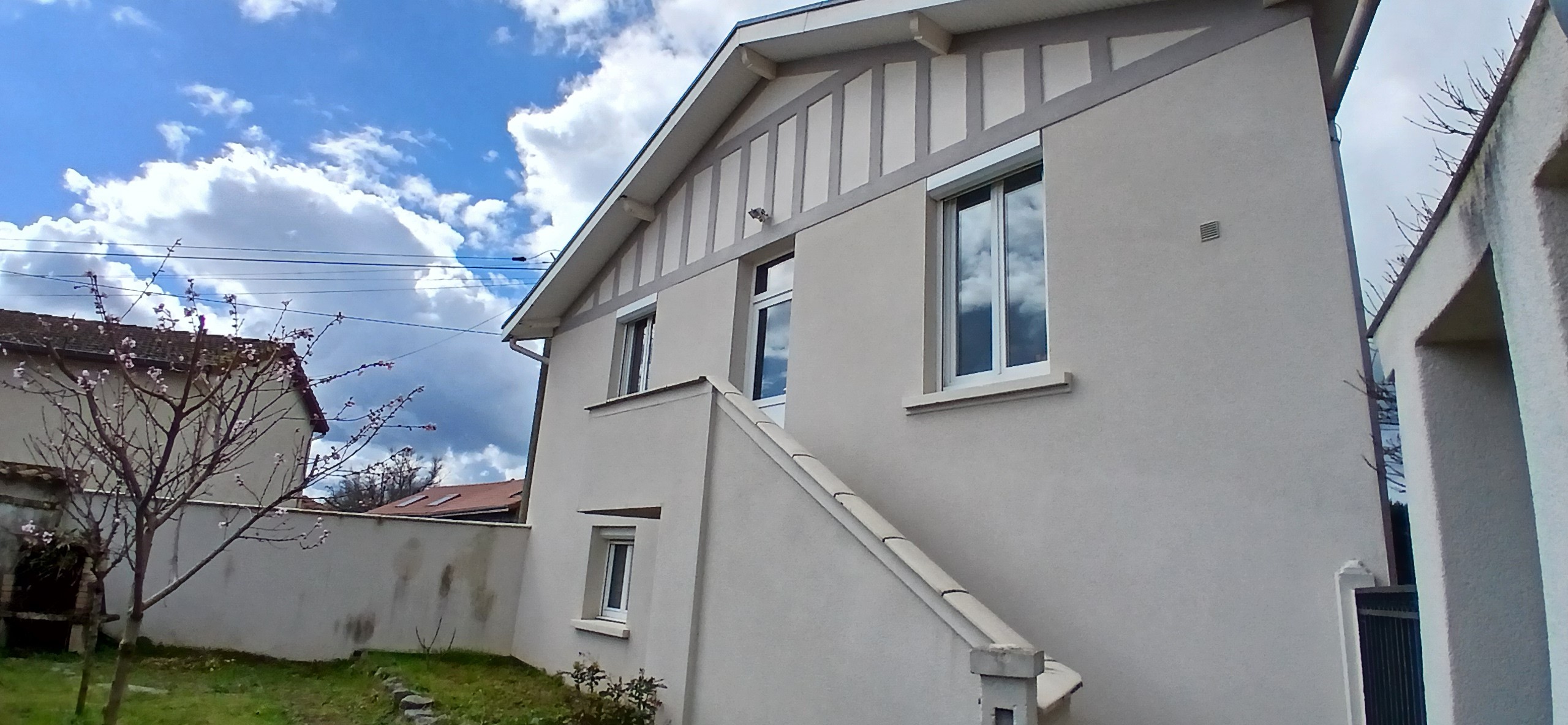 La Maison Triange, appartement 2 à 4 personnes, Montrond les Bains
