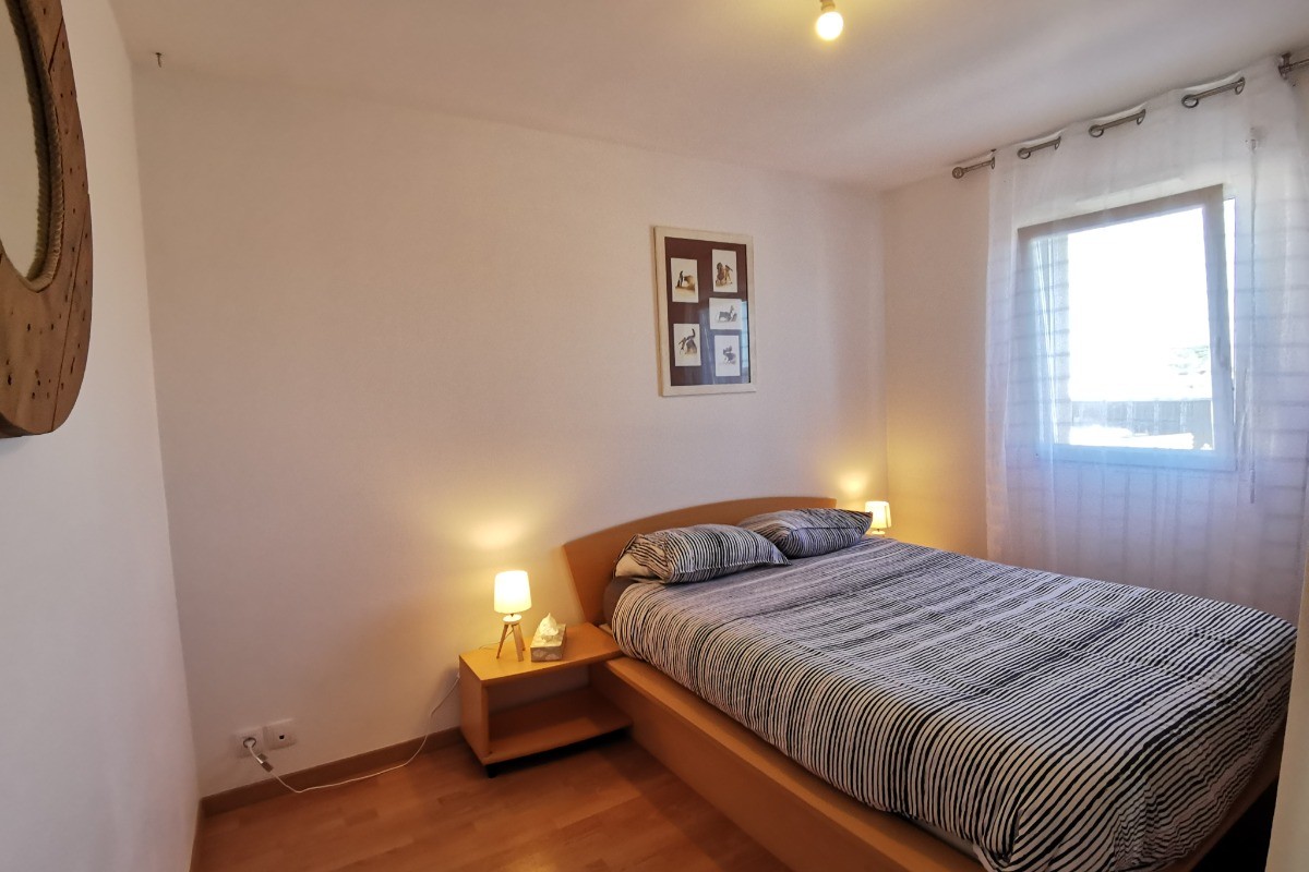 Chambre avec lit 140