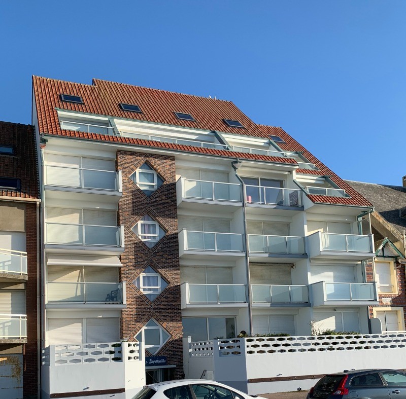 RESIDENCE FACE A LA MER