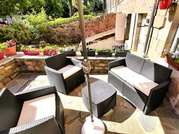 Chambres Clévacances - Lafayette et Cziffra - Terrasse fleurie et aménagée.
