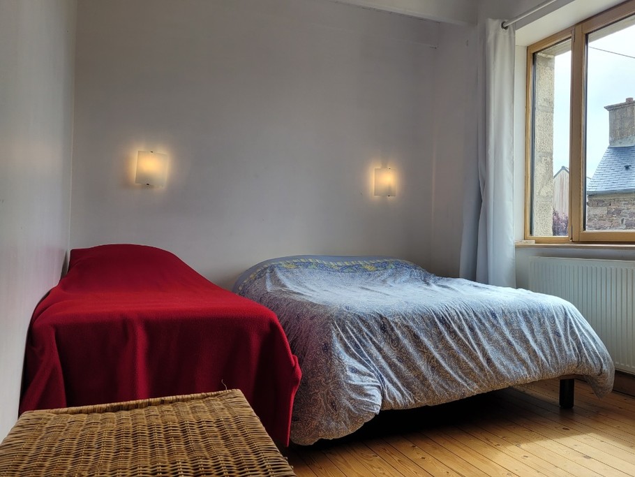 GIRAUD, location, Clévacances, Plouézec, chambre 1 lit 140 et lit de 90