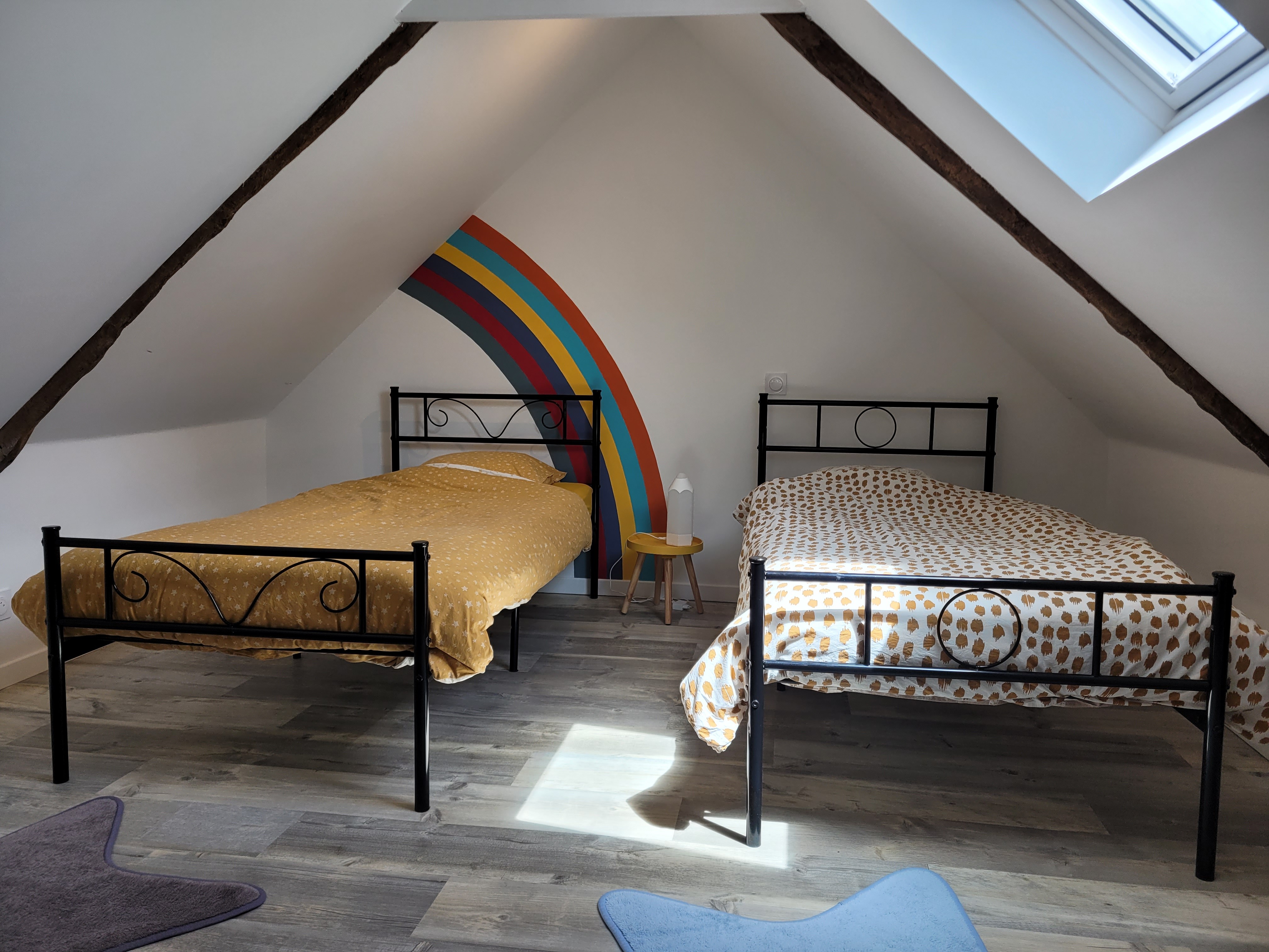 Maison Clévacances Plouézec  chambre 2ème étage 2 lits 90