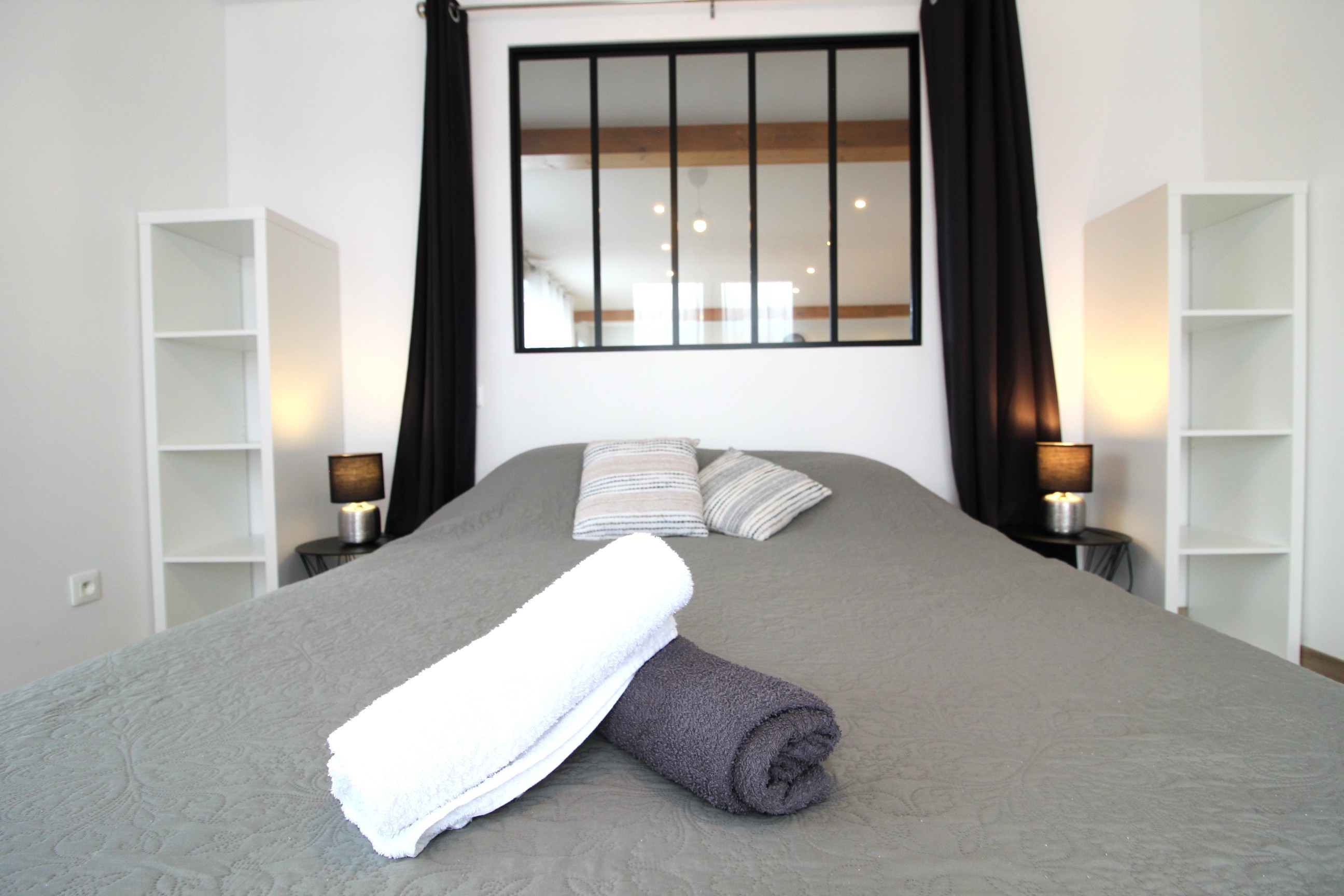 Chambre RDC - Chez Gigi et Malou Gîte Jonquille