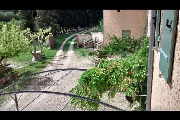 Entrée vue du 1er étage