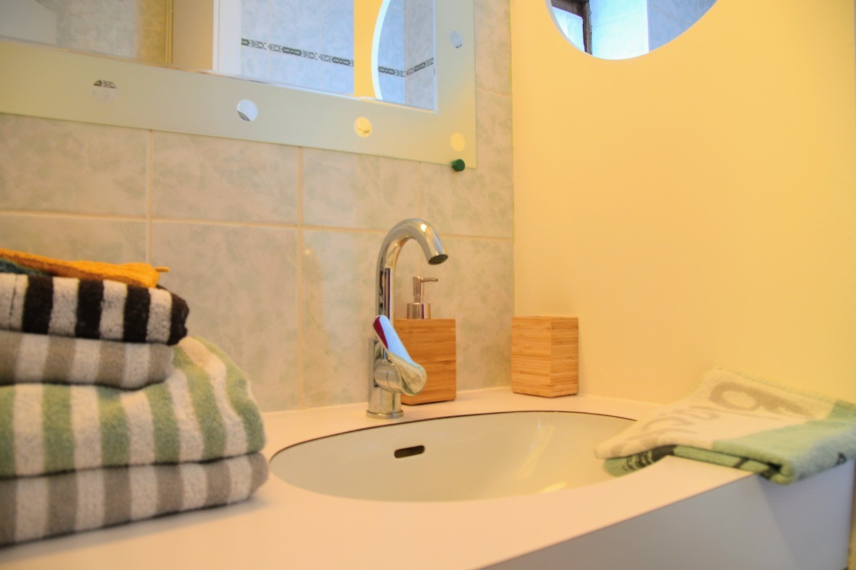 Voyagez léger... les serviettes et linges de toilette sont fournis