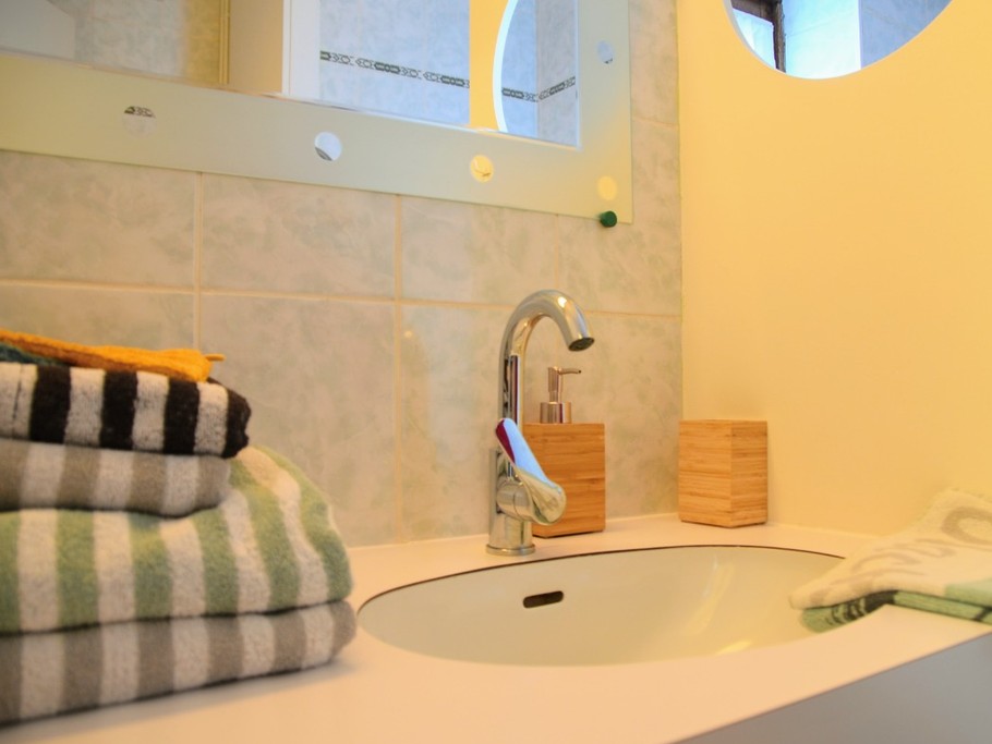 Voyagez léger... les serviettes et linges de toilette sont fournis