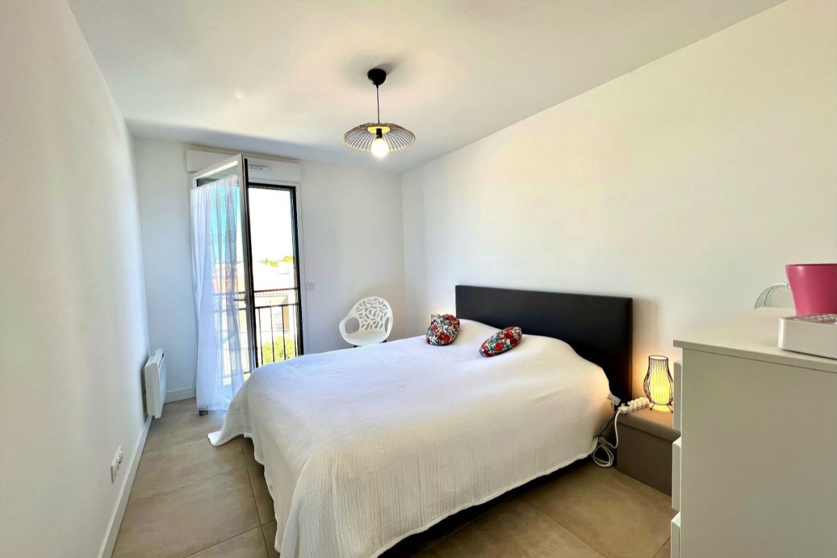 Chambre confortable – Location de vacances Hérault.