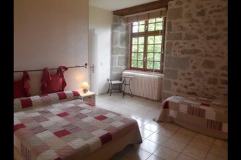 Château de Mérinchal - Appartement n° 59 - Venez vivre la vie de château dans un appartement du Château de la Mothe (XIIe siècle) en Creuse (limite Puy-de-Dôme)
