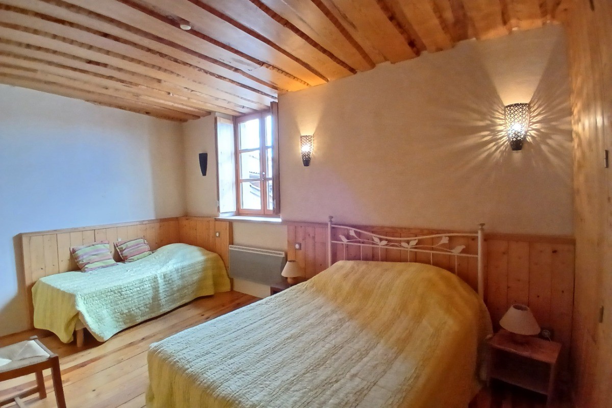 Maison vigneronne - Champdieu - Chambre 2