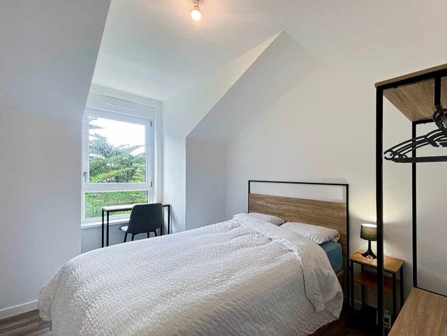 Chambre 3 avec un lit en 140