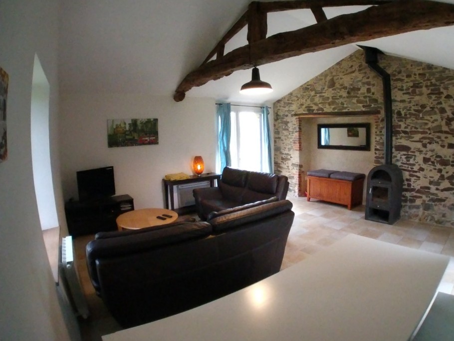 Salon avec grande table