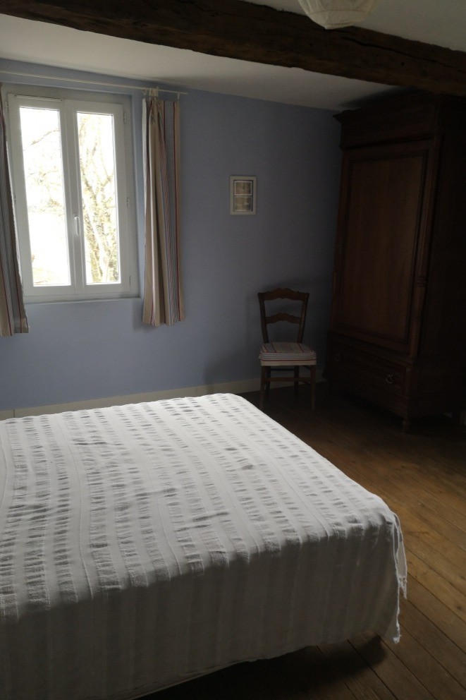 Chambre blanche maison mouton goutz gers