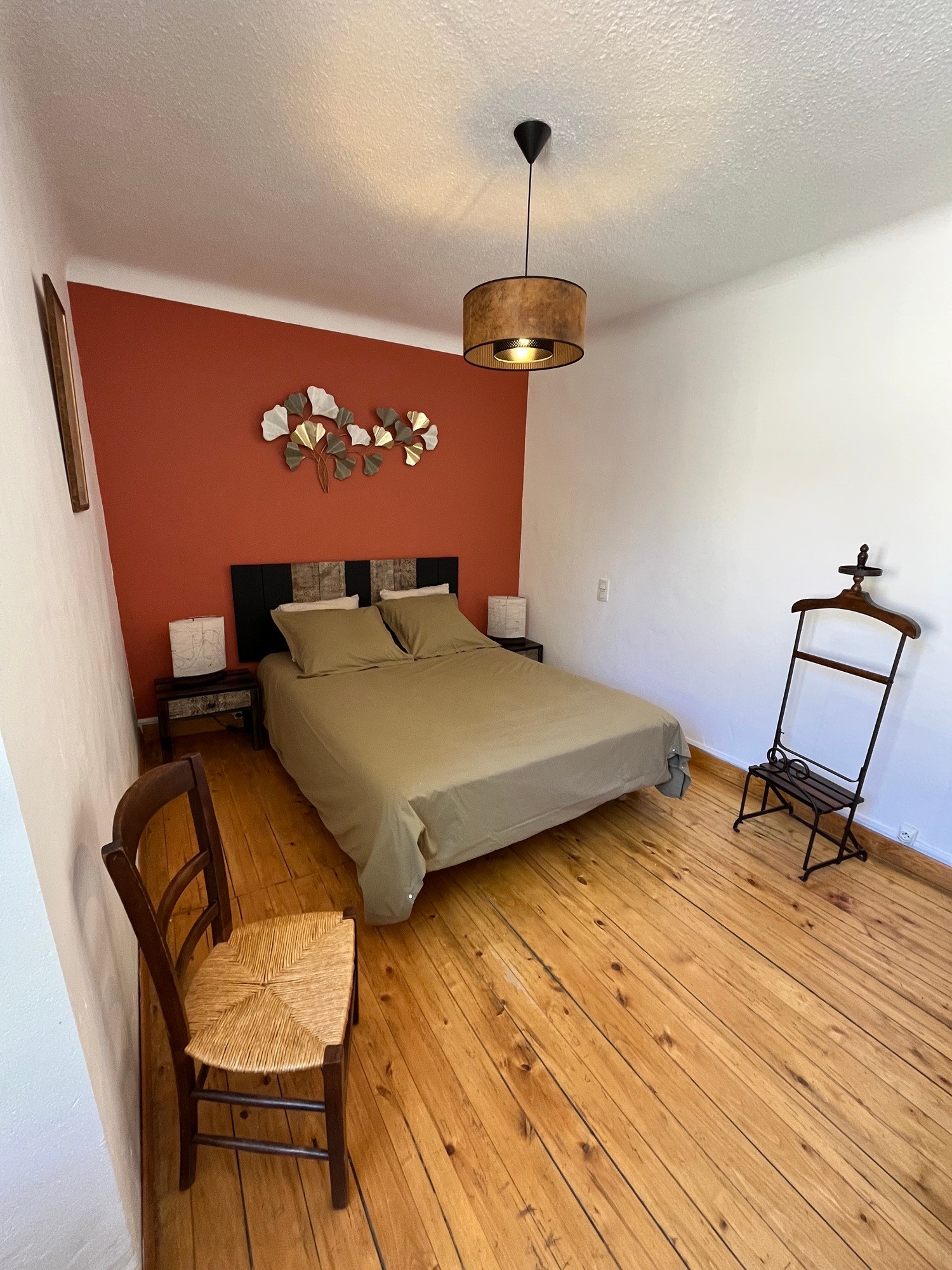 Bedroom with a 140x190 bed