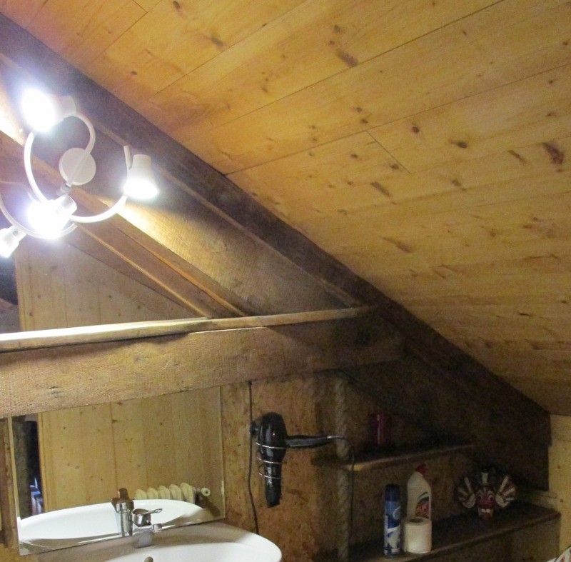 La salle d'eau-WC de l'étage - Gïte "Ar Merglet" en Brocéliande près de Paimpont