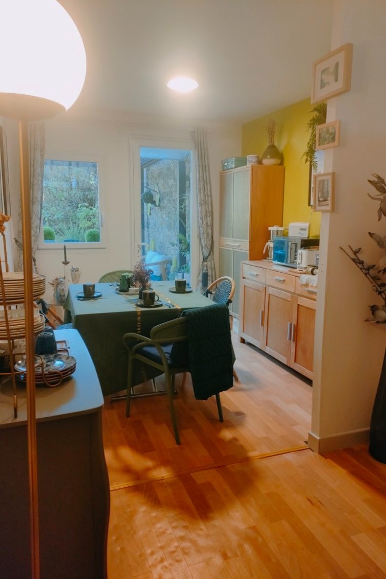 Salle privative pour les petits déjeuners et autres repas