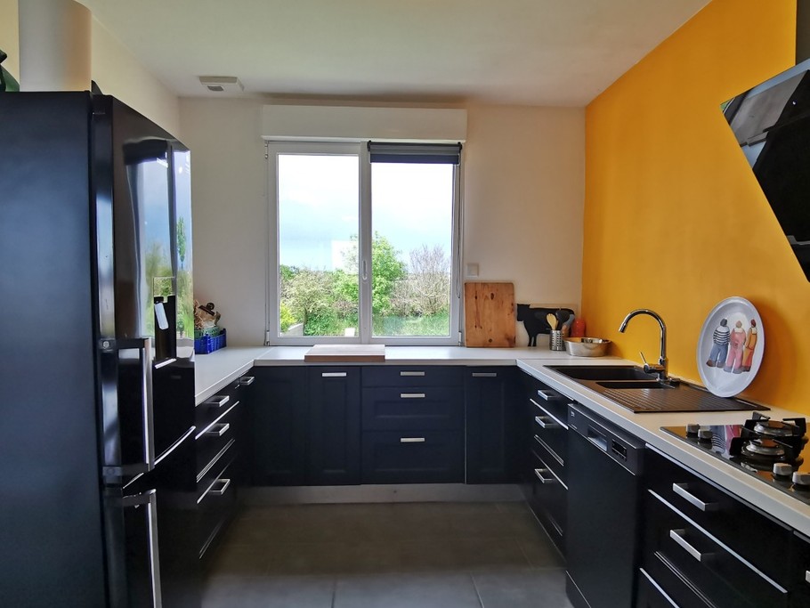 Etage 1: Cuisine équipée