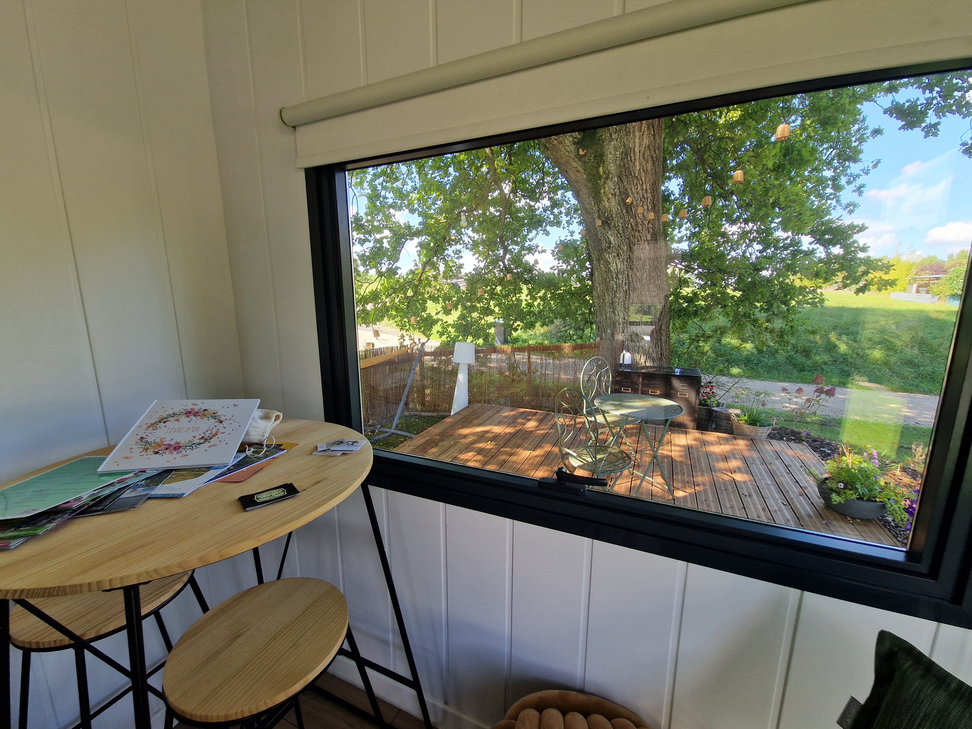 Terrace side - Au Coin du Chêne