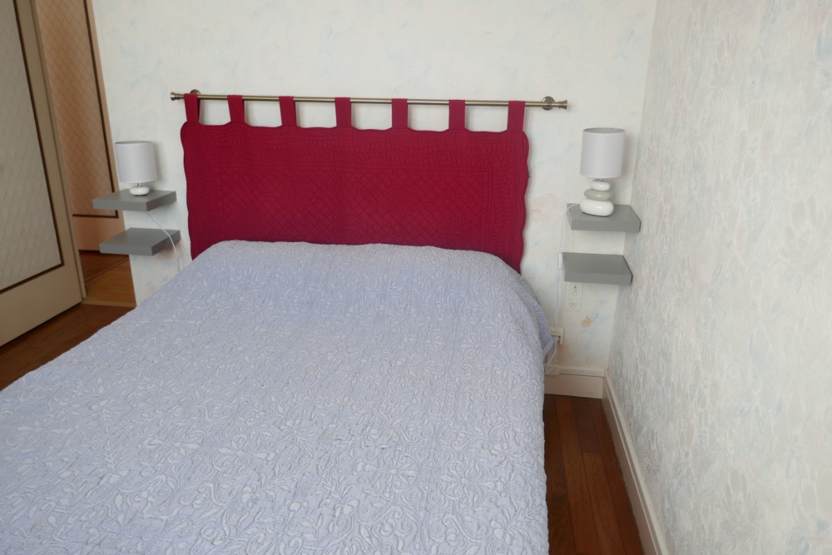 Chambre 2 : un lit en 140